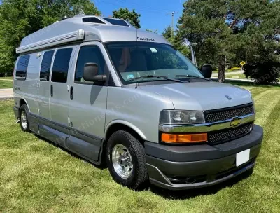 2009 Roadtrek 190 Popular