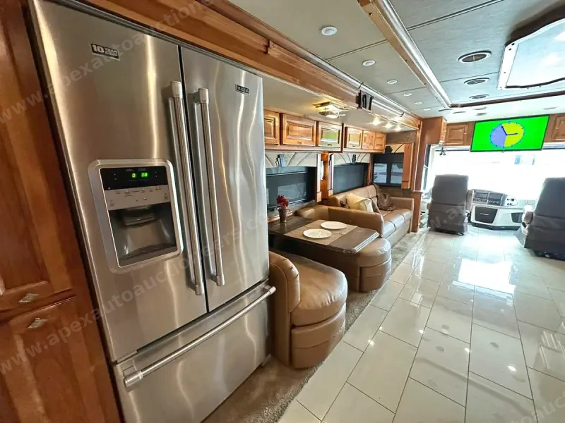 2015 Tiffin Phaeton 40QBH photo 18