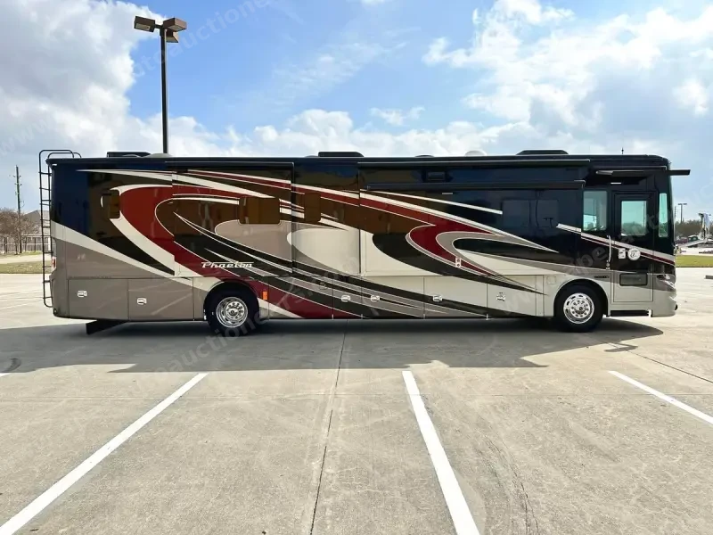 2015 Tiffin Phaeton 40QBH photo 36