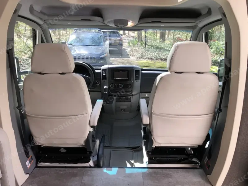 2015 Winnebago View Profile 24V photo 21