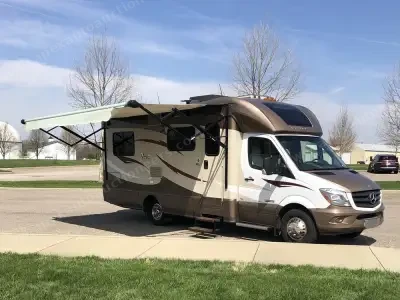 2015 Winnebago View Profile 24V