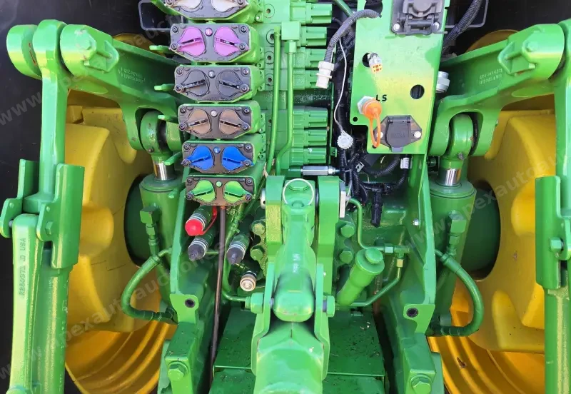 2020 John Deere 8R 310 photo 21