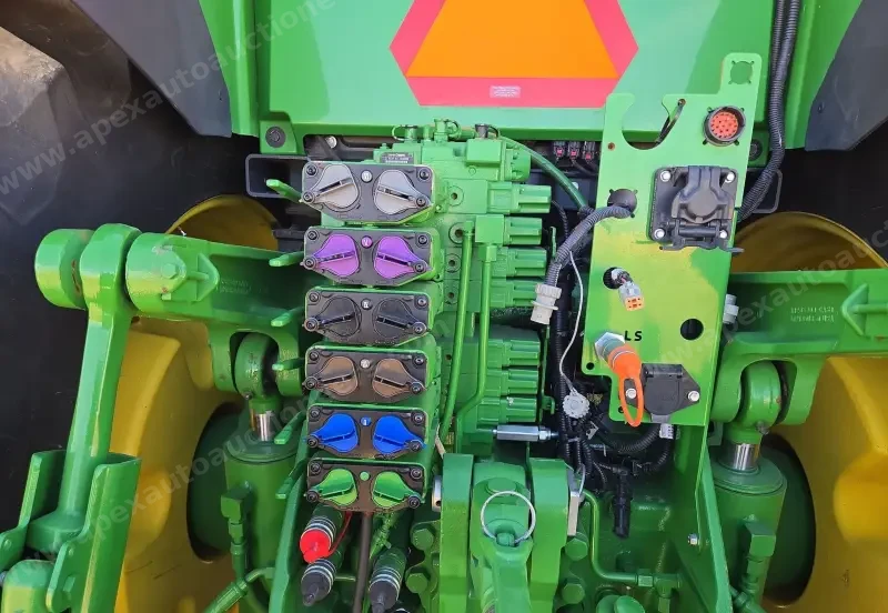 2020 John Deere 8R 310 photo 22