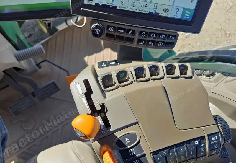 2020 John Deere 8R 310 photo 43