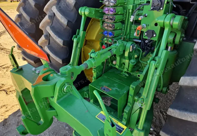 2020 John Deere 8R 310 photo 18