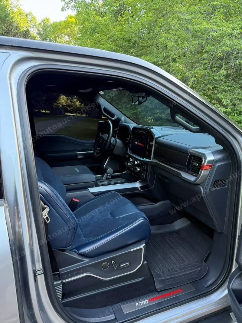 2021 Ford F150 SuperCrew Cab Raptor photo 19