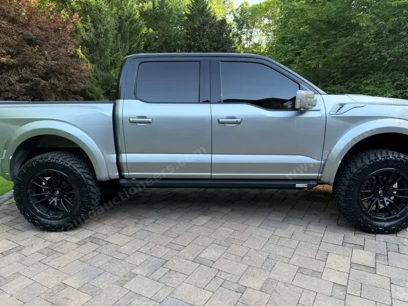 2021 Ford F150 SuperCrew Cab Raptor photo 22