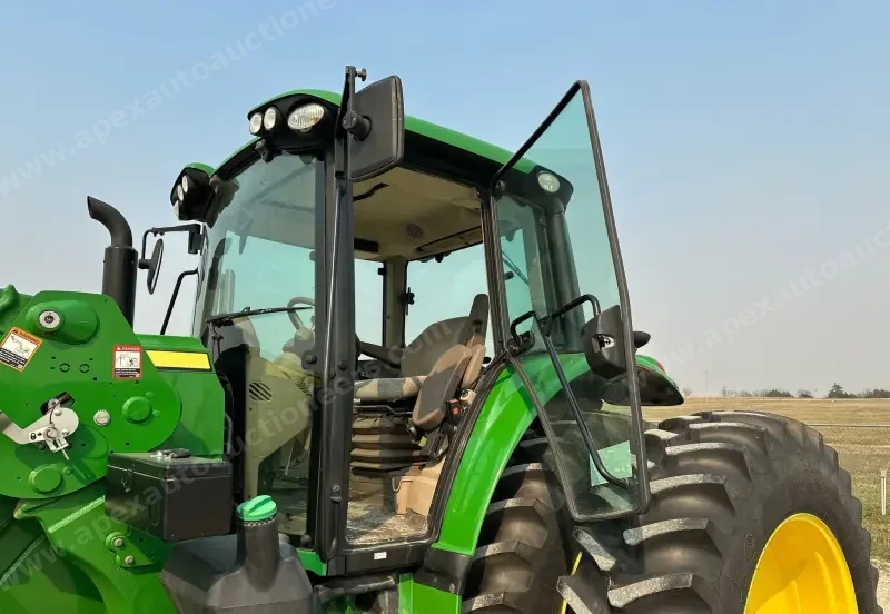 2020 John Deere 6155M photo 38