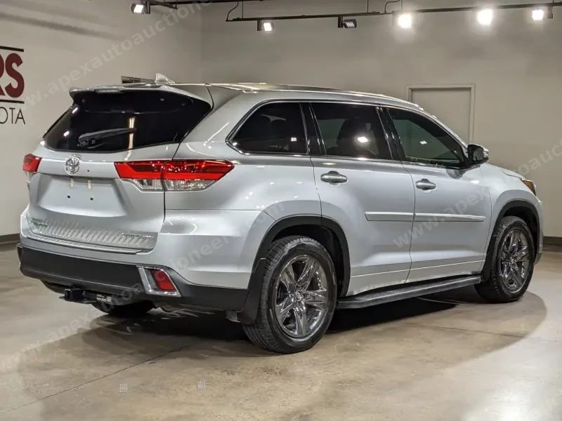 2018 Toyota Highlander Limited photo 29